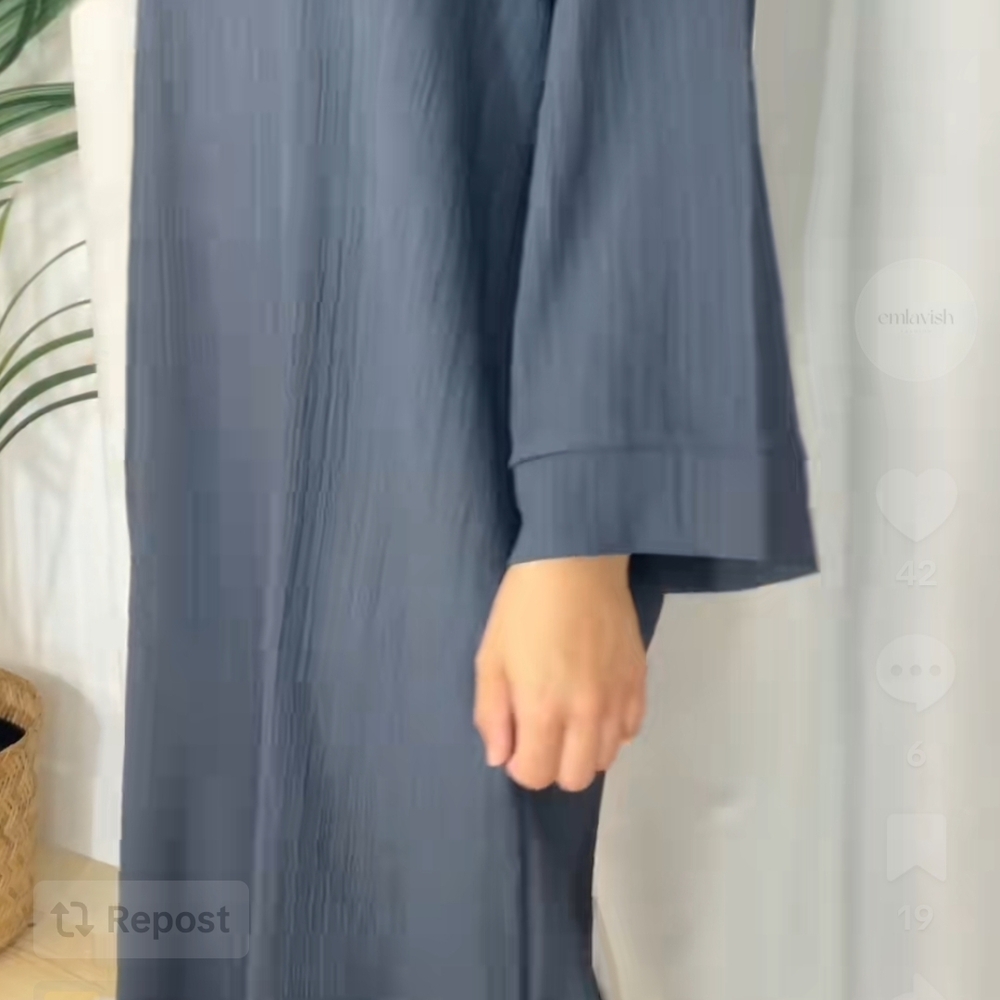 Chic Navy Long Sleeve Dress